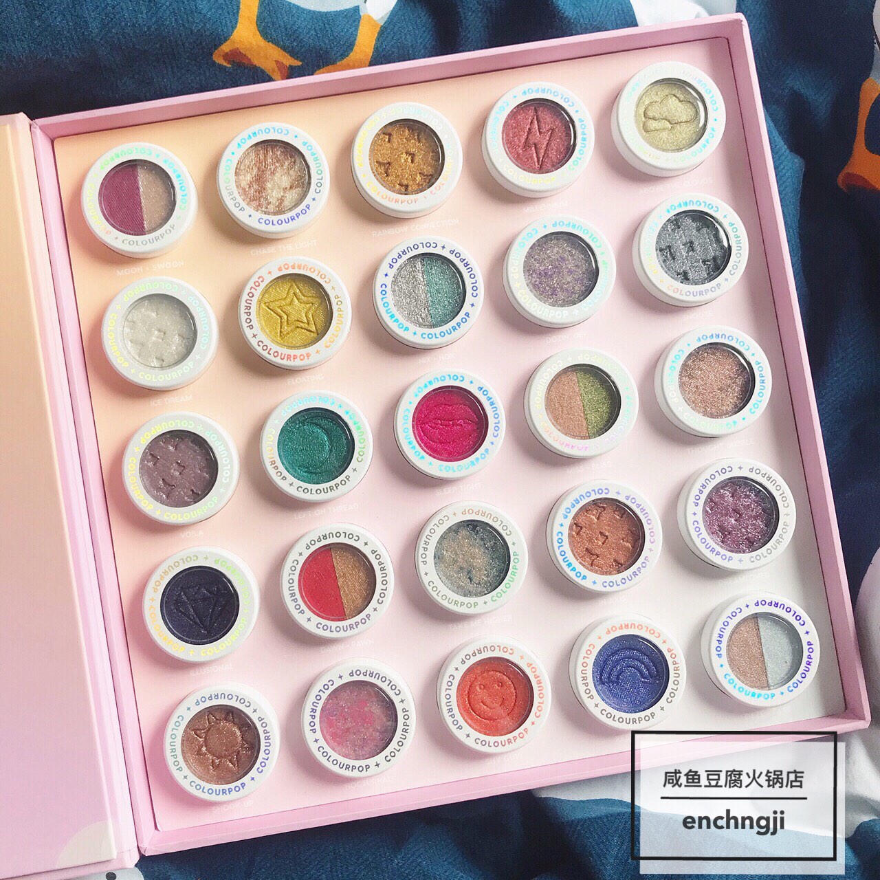 彩妆控🧚🏻‍♀️满足少女❤️Colourpop节日限量2
